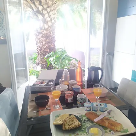 Alojamento de Acomodação e Pequeno-almoço D'hôte - Petit Déjeuner